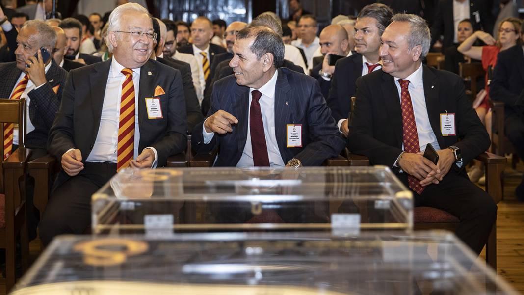 Galatasaray 39. başkanını seçiyor: Oy verme işlemi başladı 1